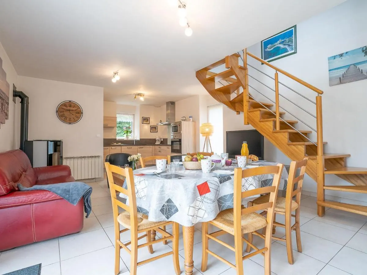 Holiday Home Gite Des Perdrix - Pzb100 By Interhome Plouzélambre